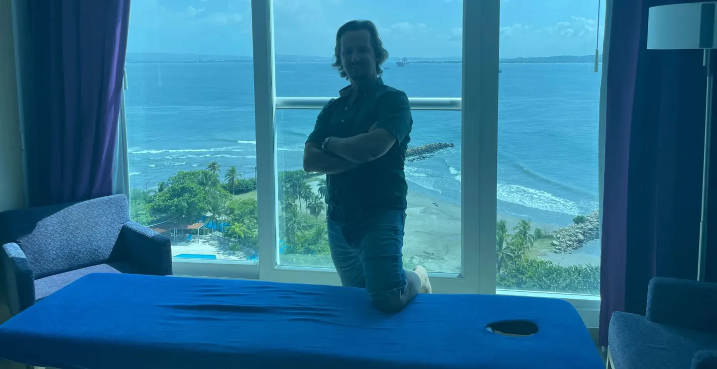 Salle de consultation avec vue sur la mer