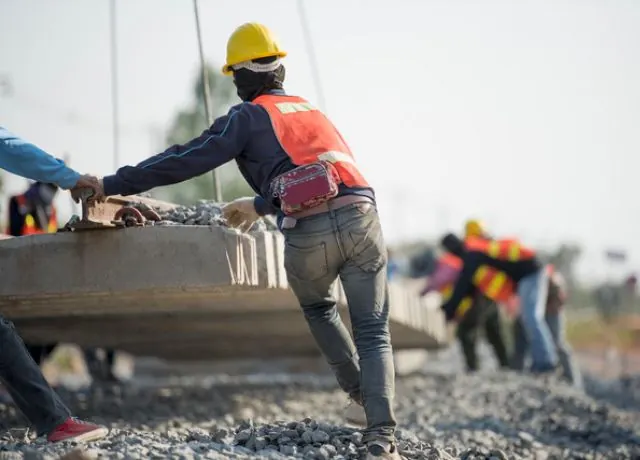 Travail physique sur un chantier