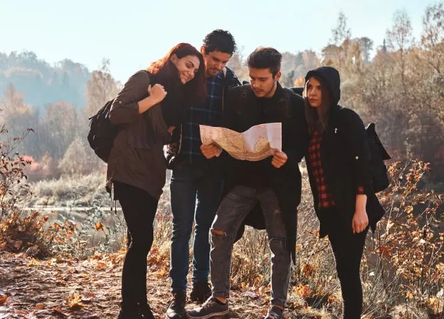 Groupe réuni en plein air